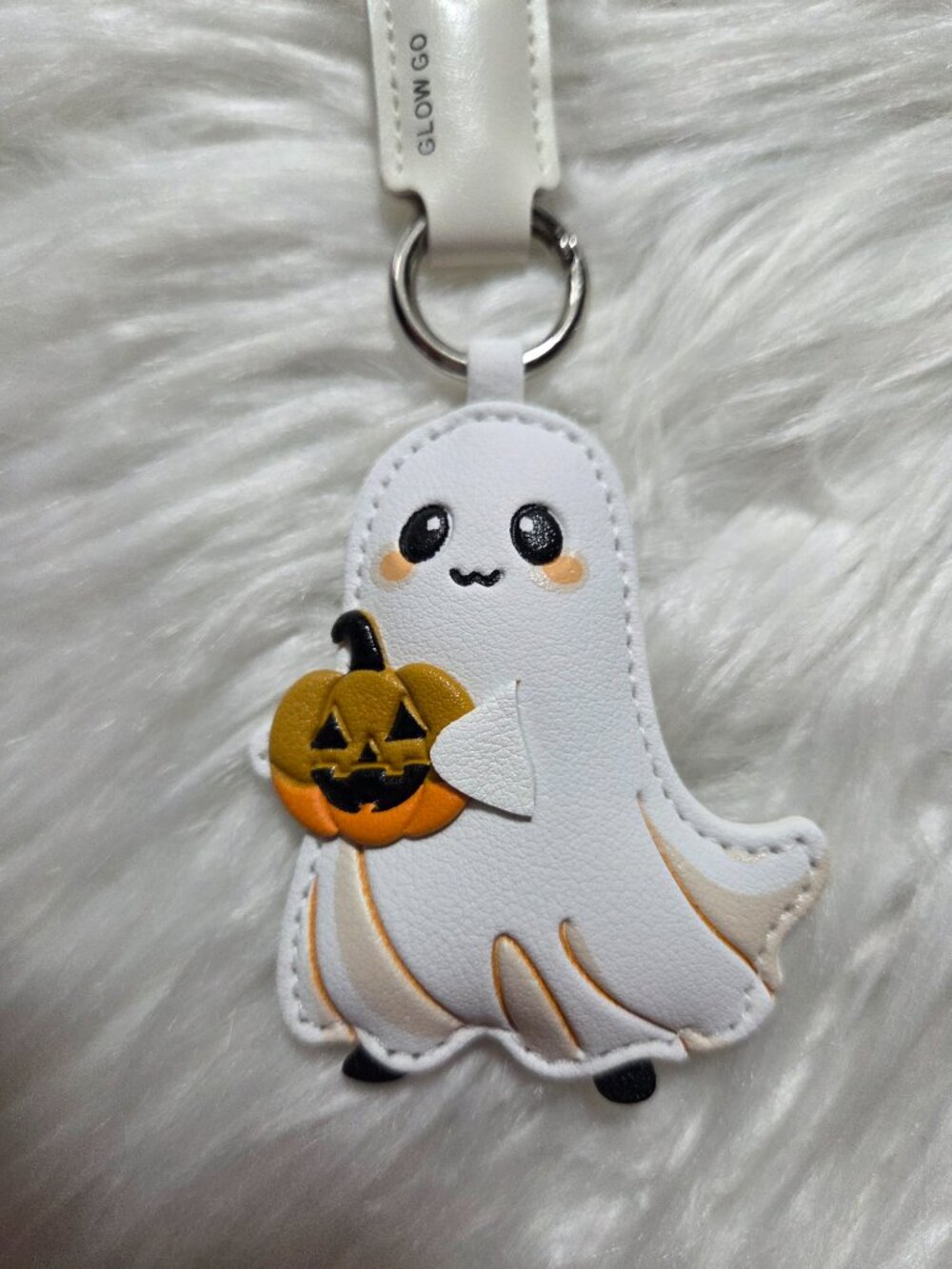 Halloween Ghost Keychain - Picture 4 of 7